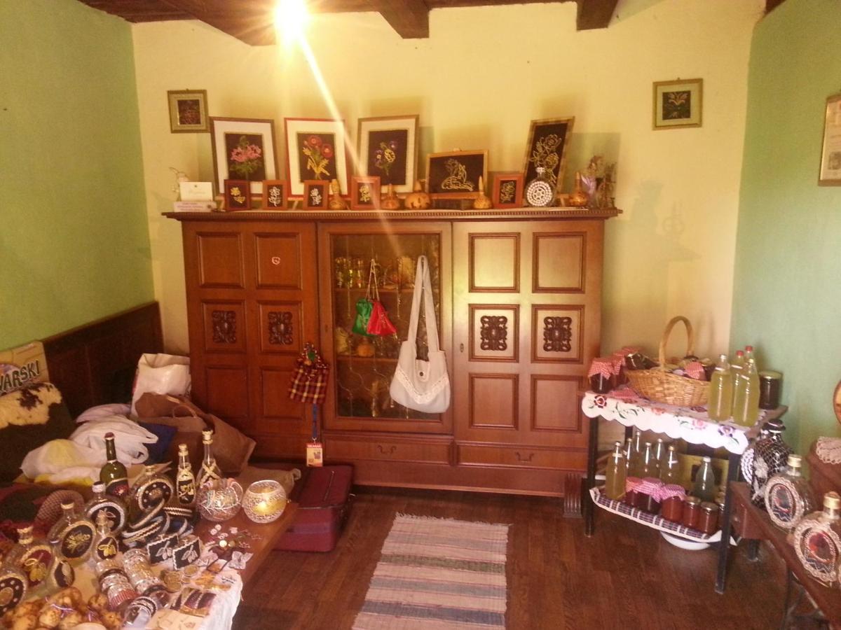 Snasini Kucari Bed & Breakfast Gradiste Ngoại thất bức ảnh