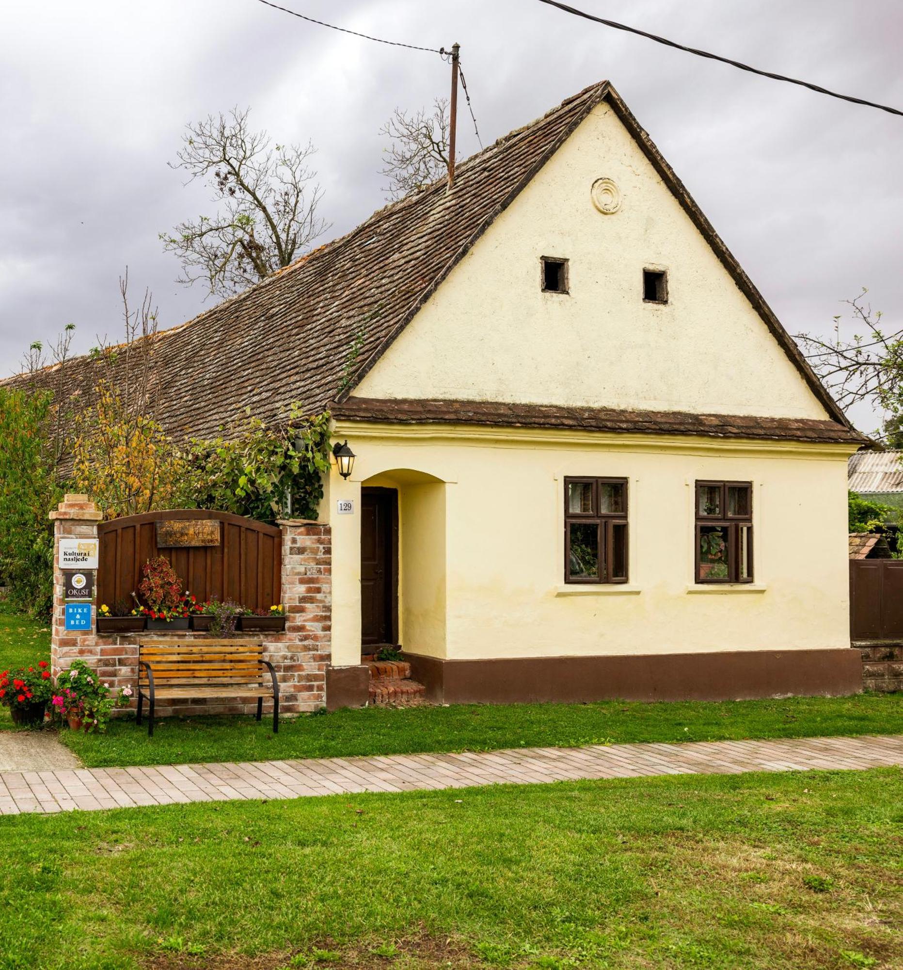 Snasini Kucari Bed & Breakfast Gradiste Ngoại thất bức ảnh